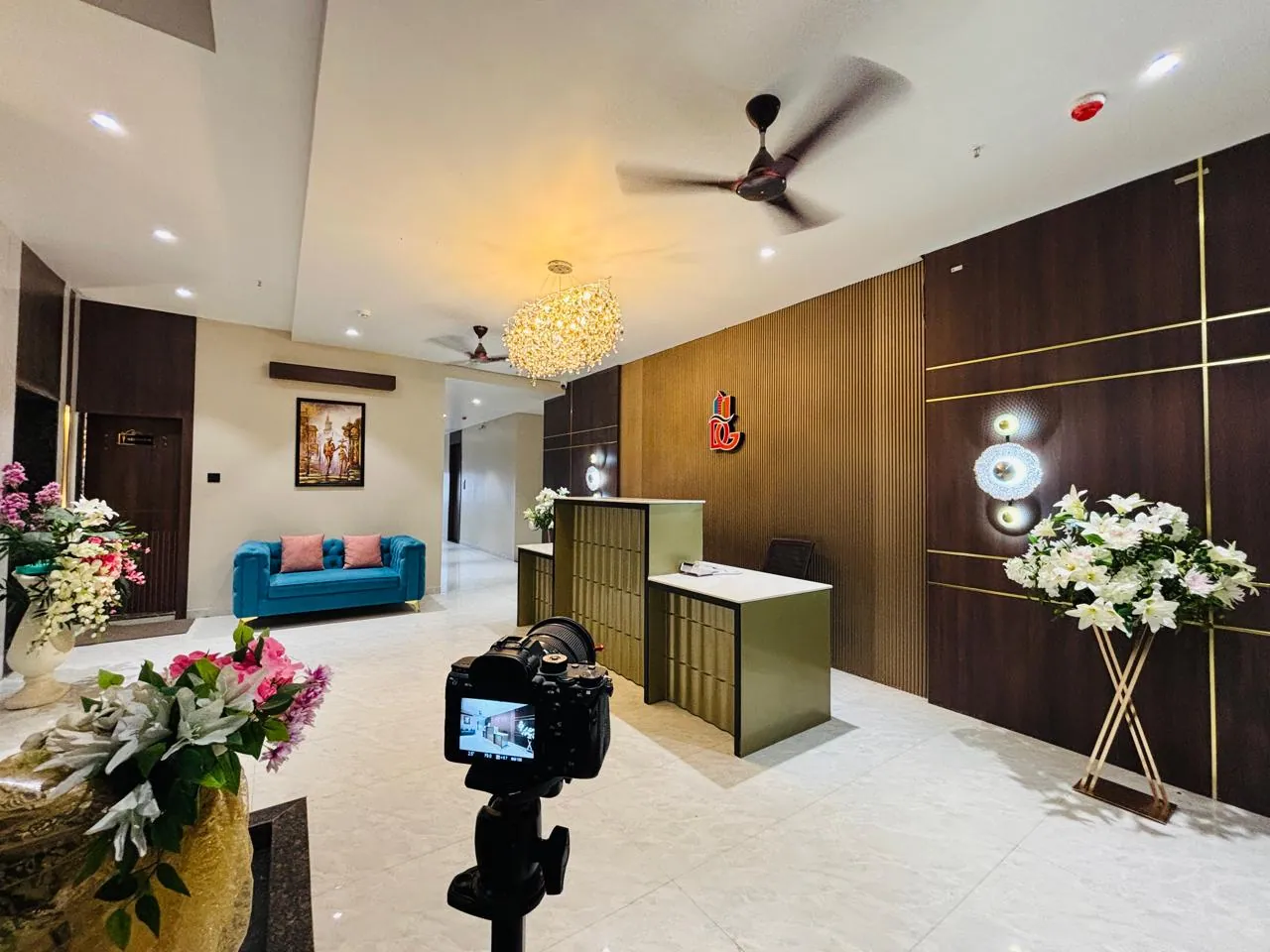 The Grand Dularia interior photograph